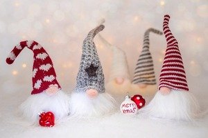 elves-5781741-640