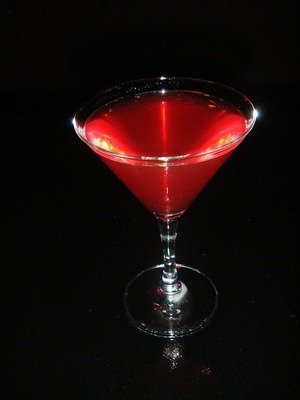 cosmopolitan-g000a95281-640