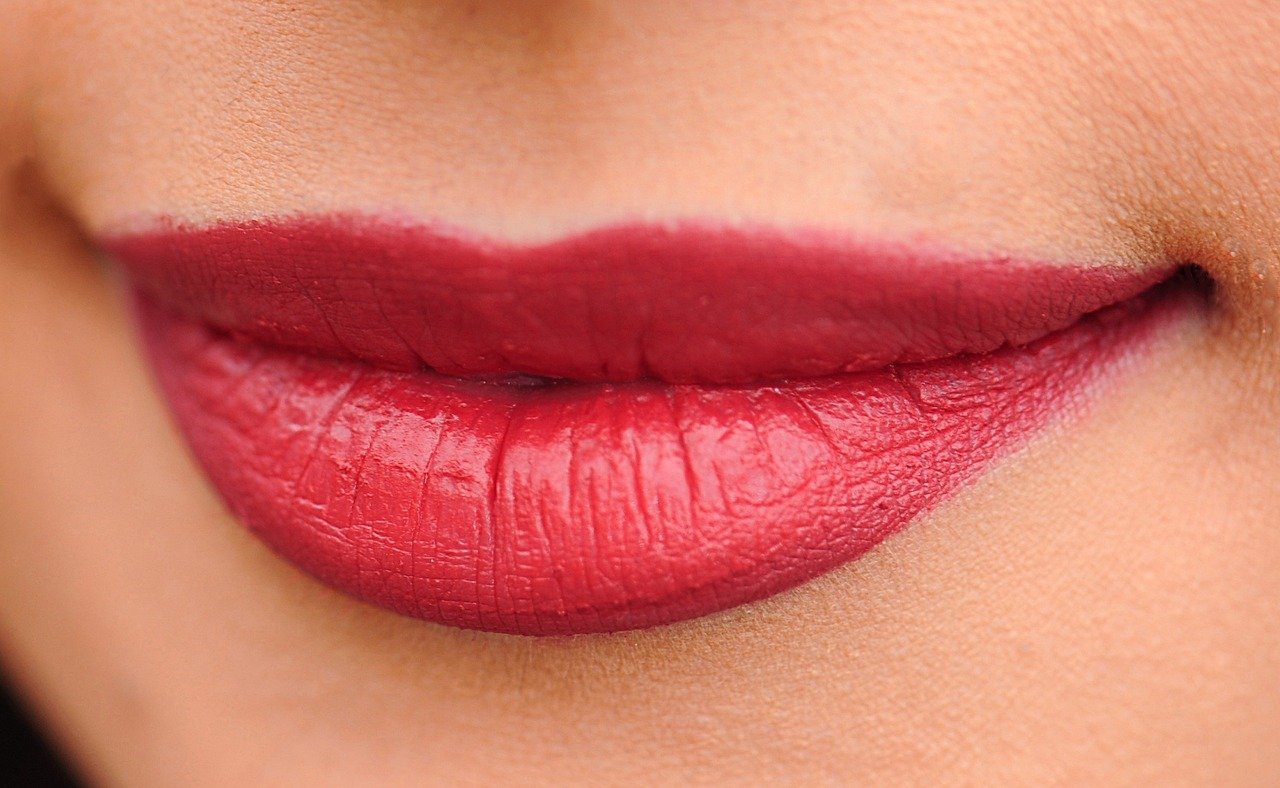 lips-1690875-1280