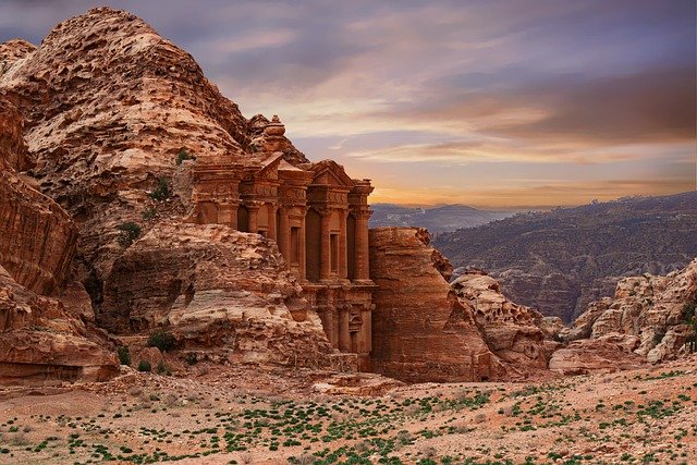 can-you-name-the-new-7-wonders-of-the-world_2023-06-09_974037