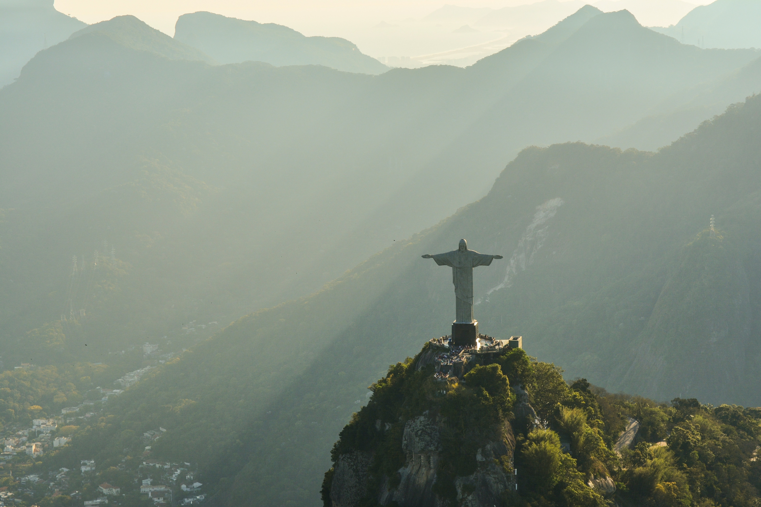 raphael-nogueira-CErddu-JwKw-unsplash